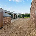 Holiday home 1 Bed In Leeds Oc-89862